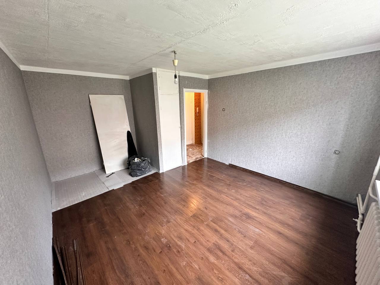 Müüa 1-toaline korter, 28,3 m², aadressil Kesk 4, Oru, Ida-Virumaa, Eesti.