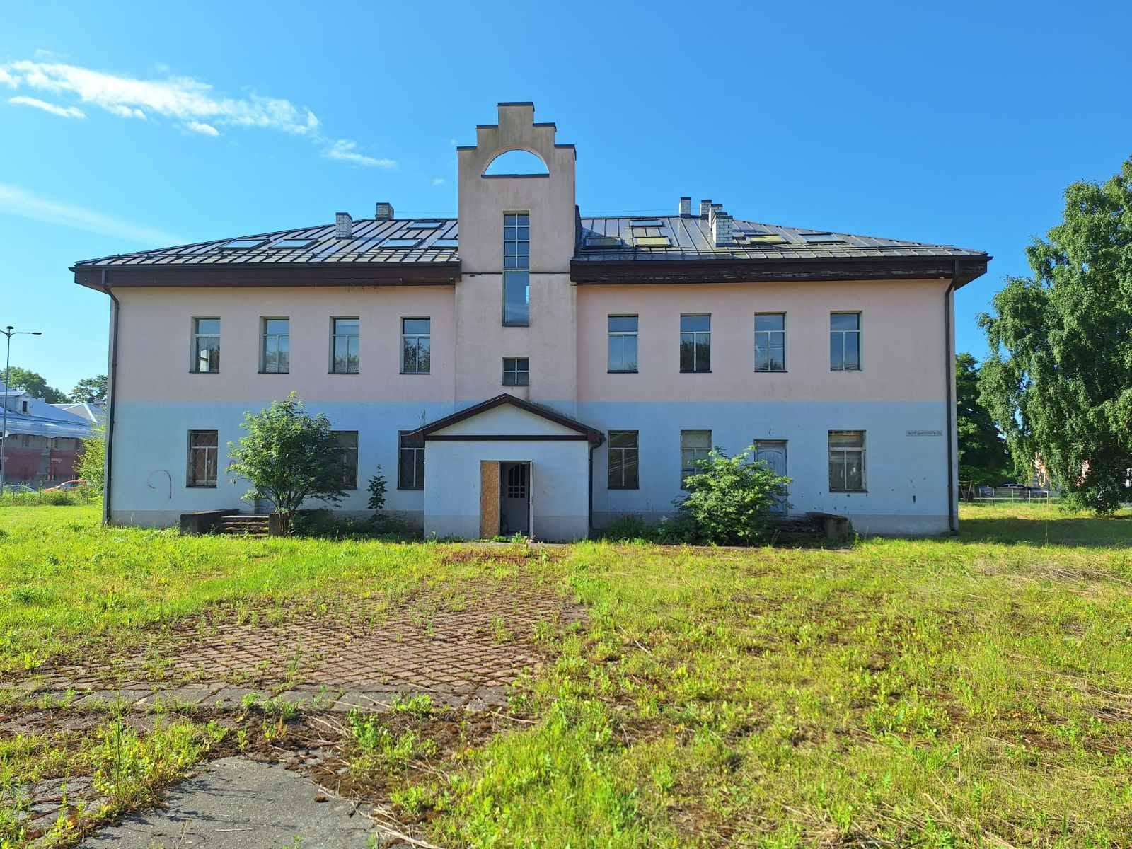 Rekonstrueeritav ärihoone Narvas, V. Gerassimovi tn 9a – 788 m²
