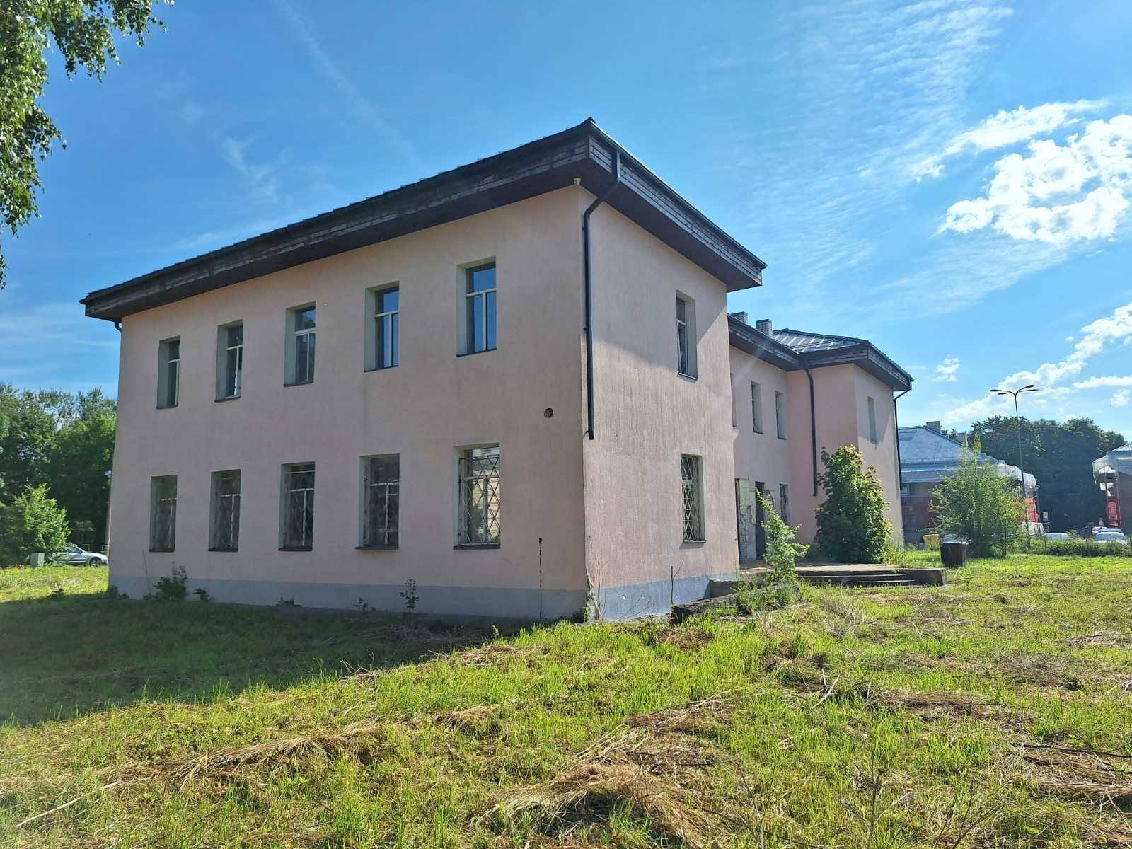 Rekonstrueeritav ärihoone Narvas, V. Gerassimovi tn 9a – 788 m²