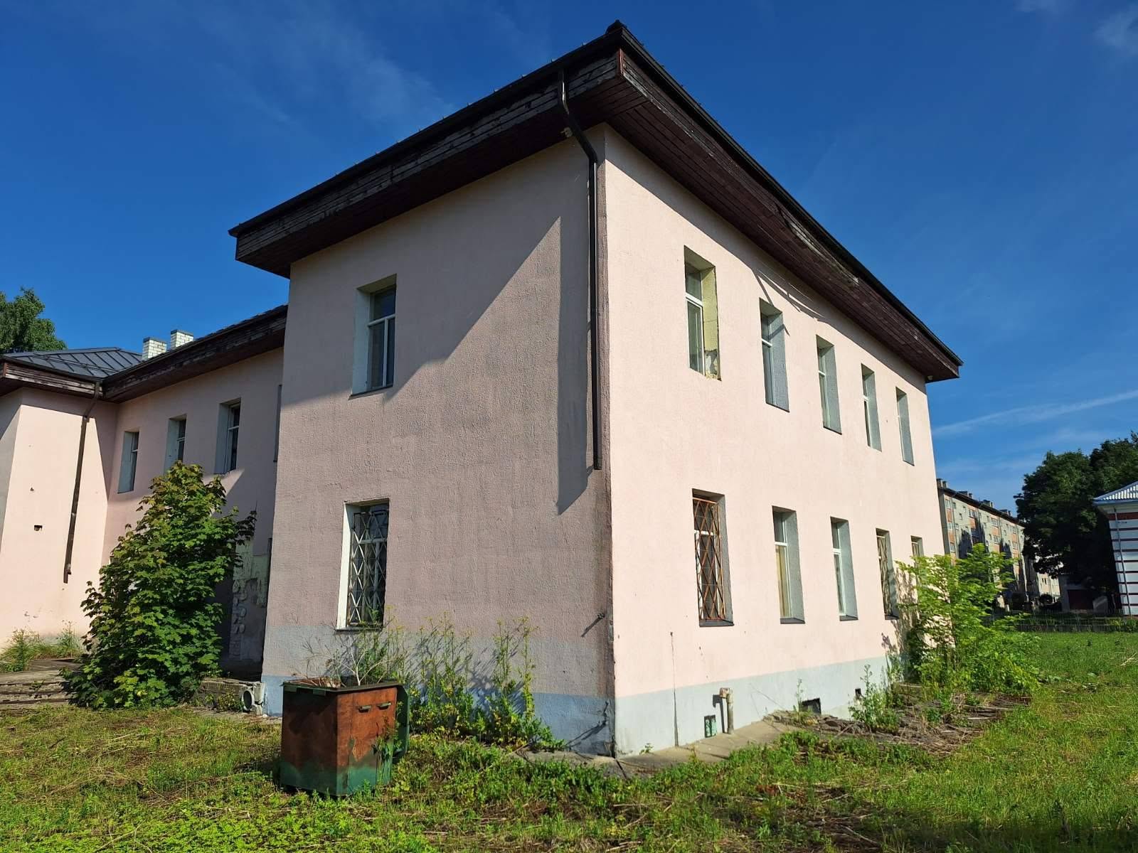 Rekonstrueeritav ärihoone Narvas, V. Gerassimovi tn 9a – 788 m²