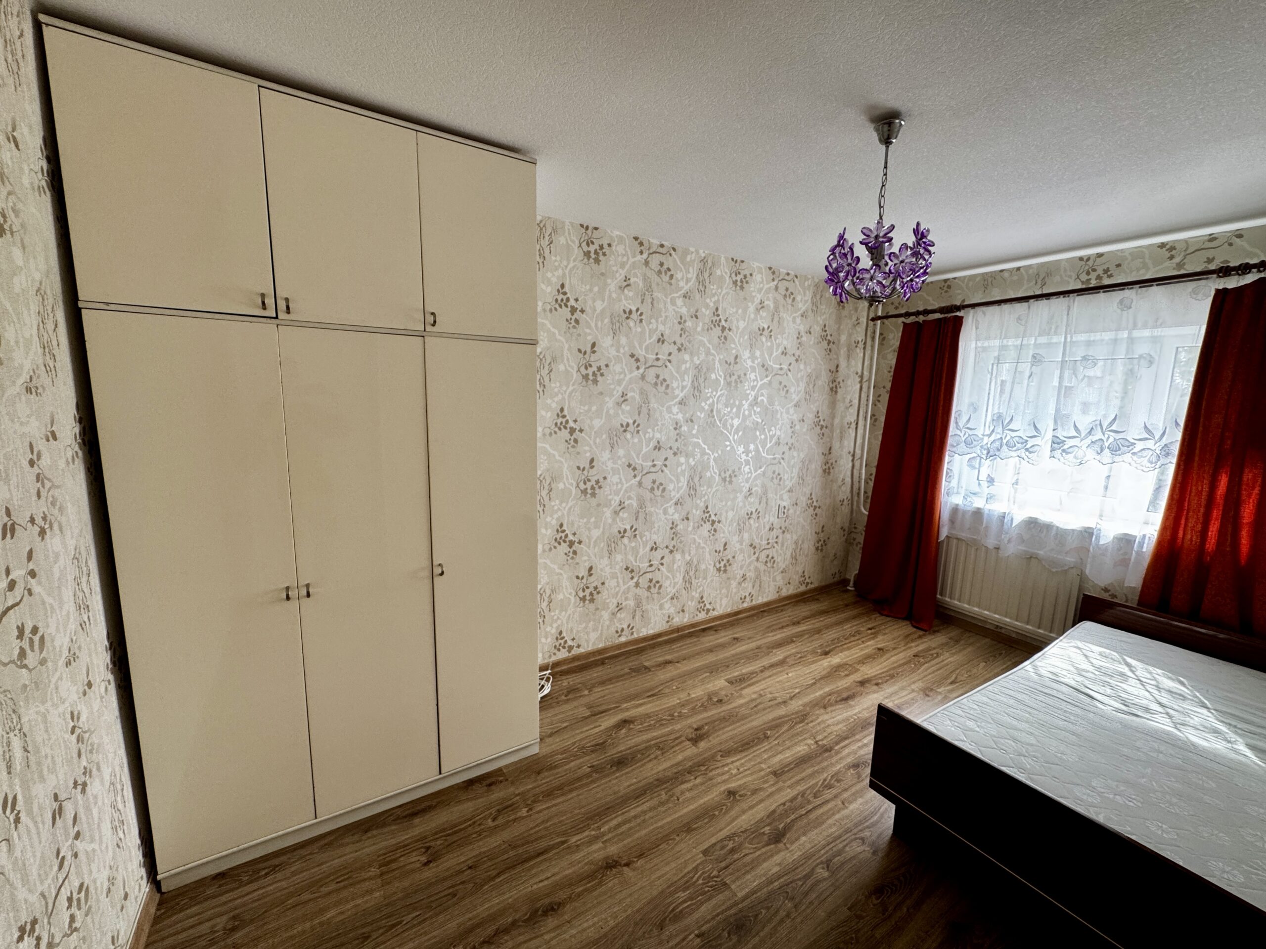 Müüa soe korter, 2 tuba – Kivilinna tn 15, Narva